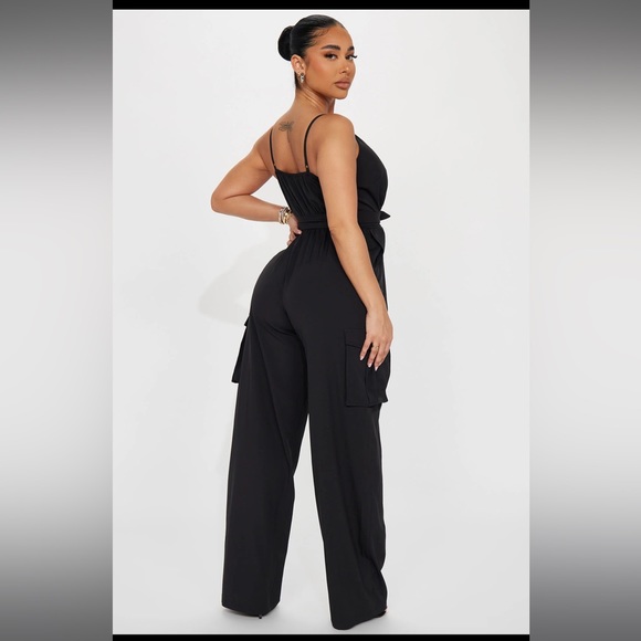 Fashion Nova jumpsuit - Picture 2 of 4